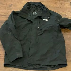 North Face Men’s Ski Jacket with Removable Liner - Ready for a New Home!